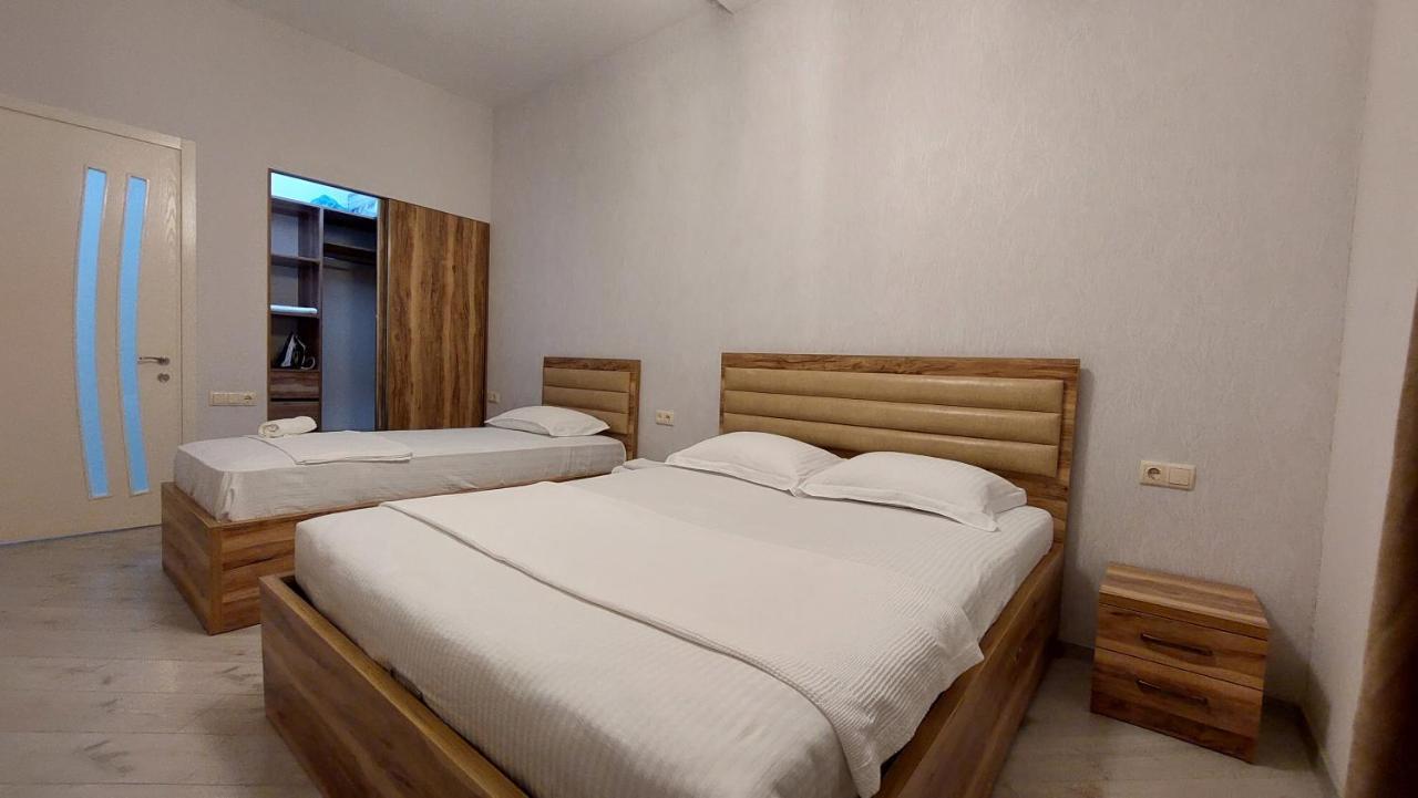 Elit Apartments Batumi Esterno foto