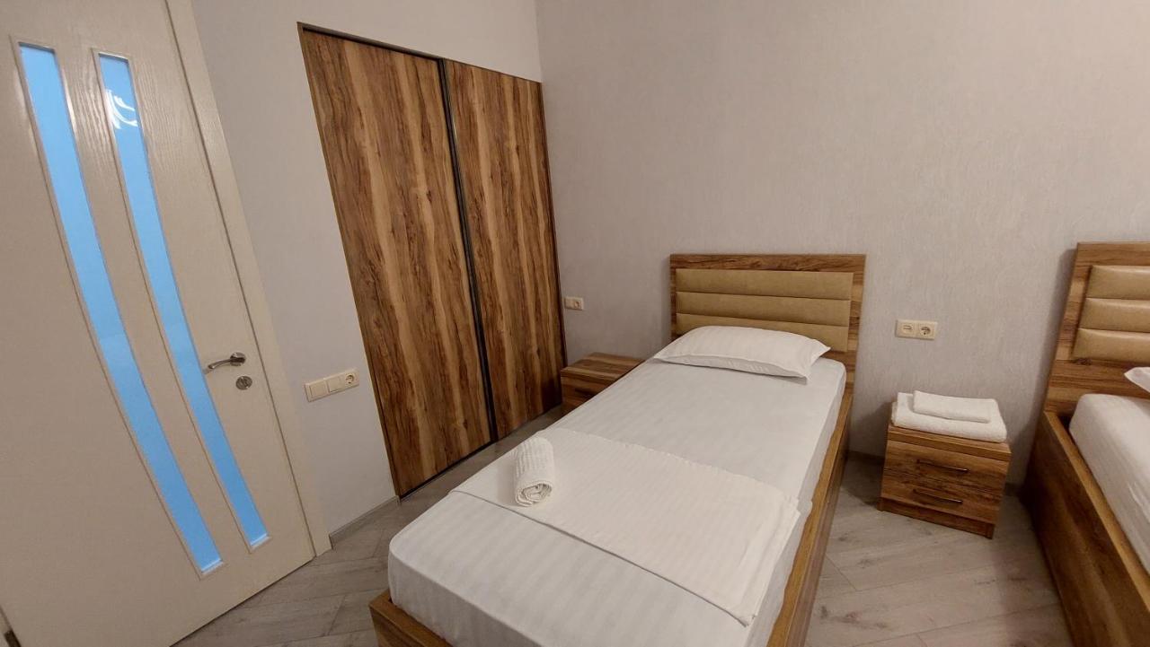 Elit Apartments Batumi Esterno foto