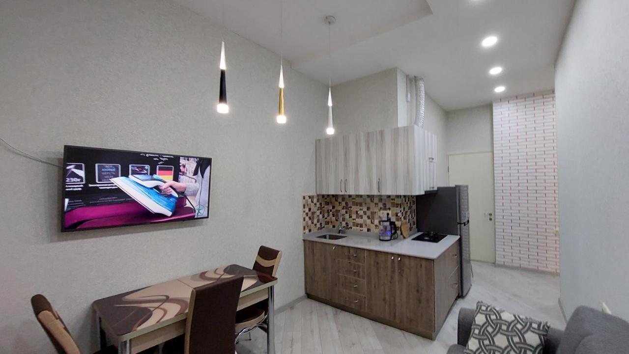 Elit Apartments Batumi Esterno foto