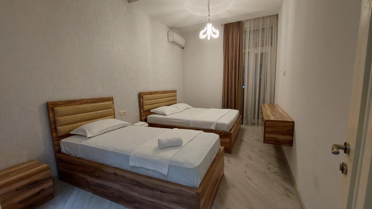 Elit Apartments Batumi Esterno foto